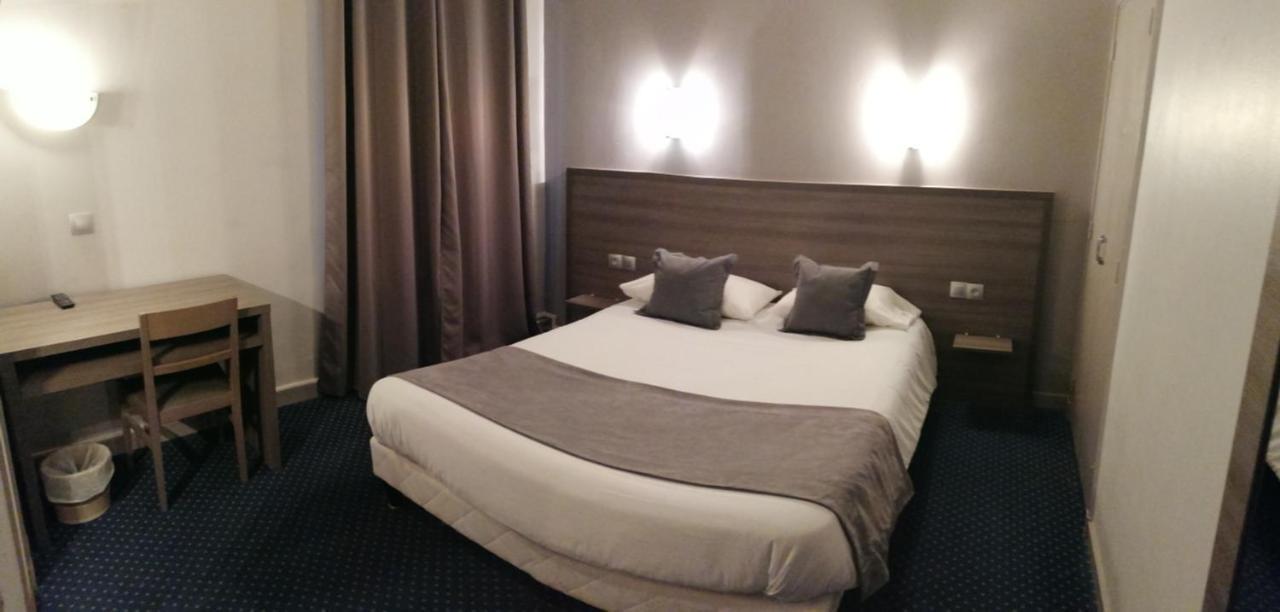 ואלנס Logis Hotel Saint Jacques מראה חיצוני תמונה